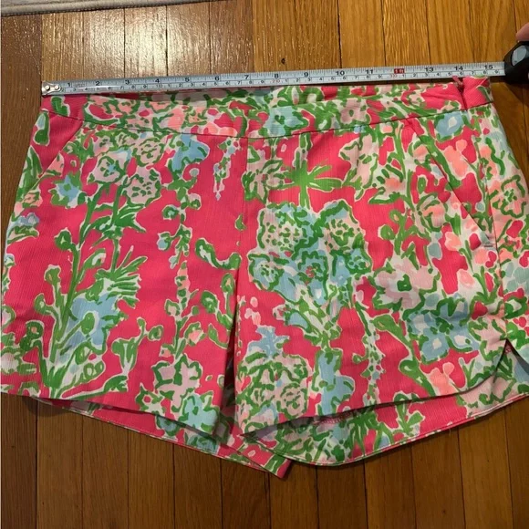 EUC Lilly Pulitzer shorts - Picture 8 of 9